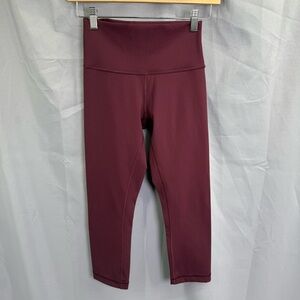 Lululemon Wunder Under Crop (Hi-Rise) (Full-On Luxtreme 21")
Dark Adobe size 4